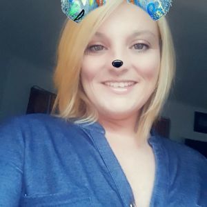 Meet your Posher, Eva